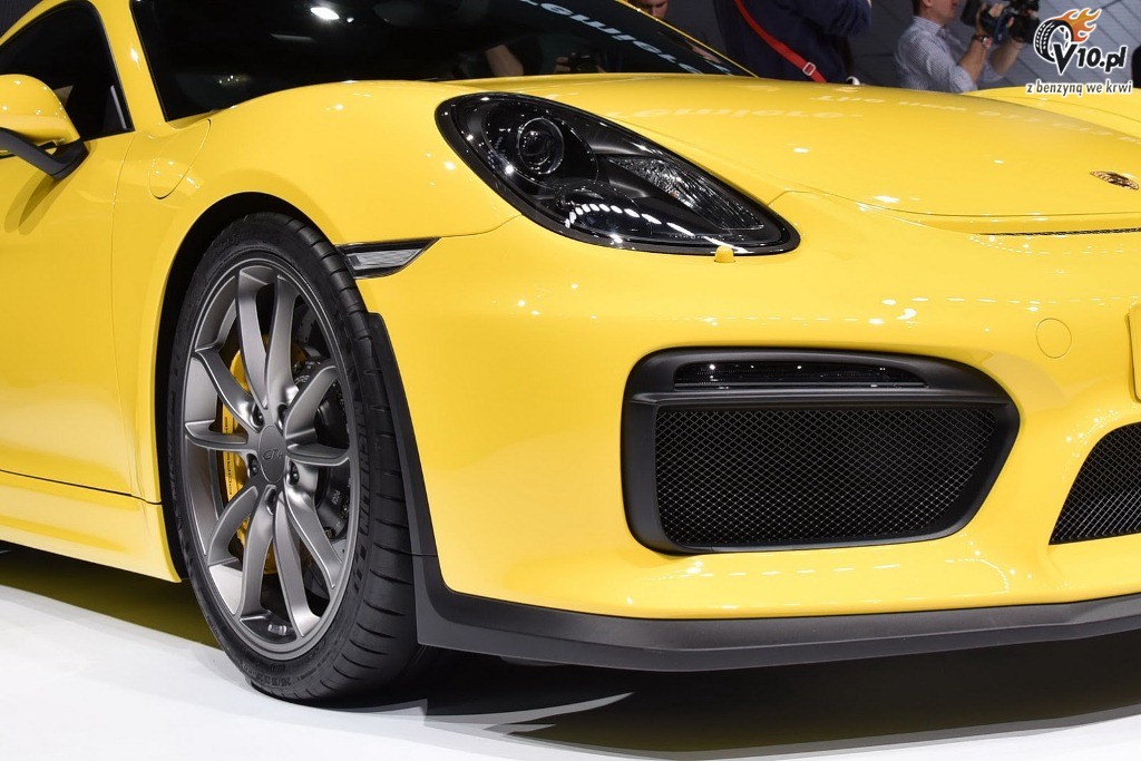 Porsche Cayman GT4