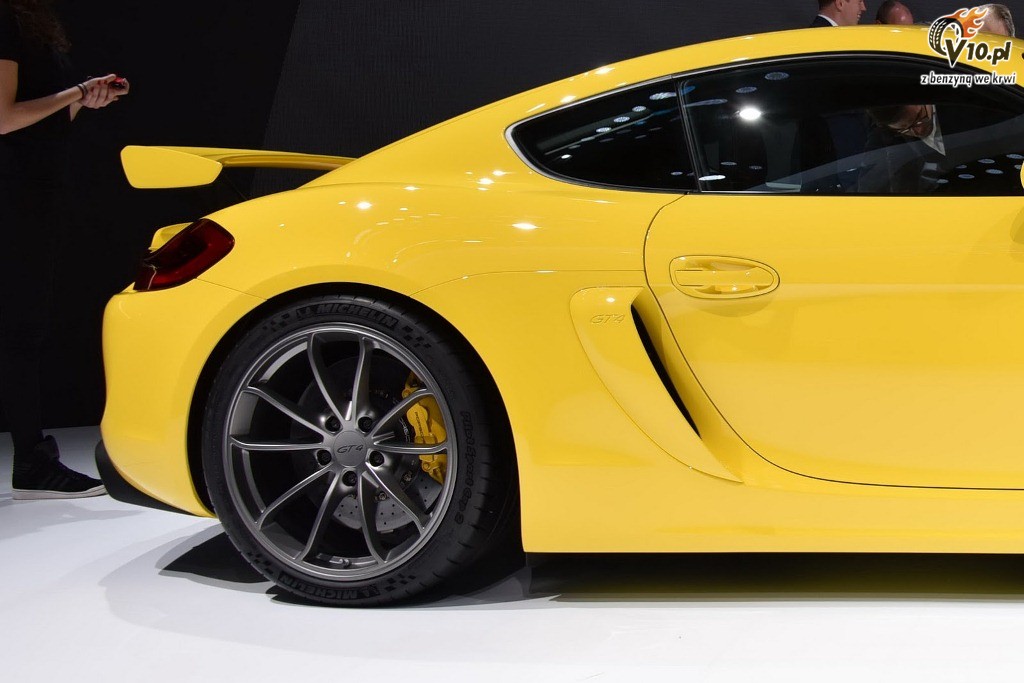 Porsche Cayman GT4