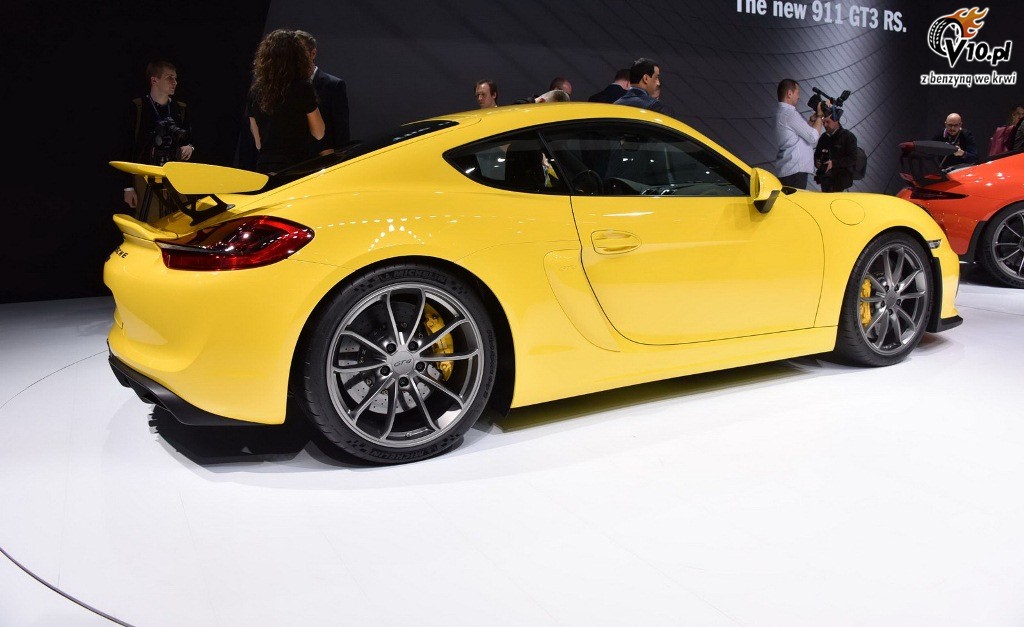 Porsche Cayman GT4