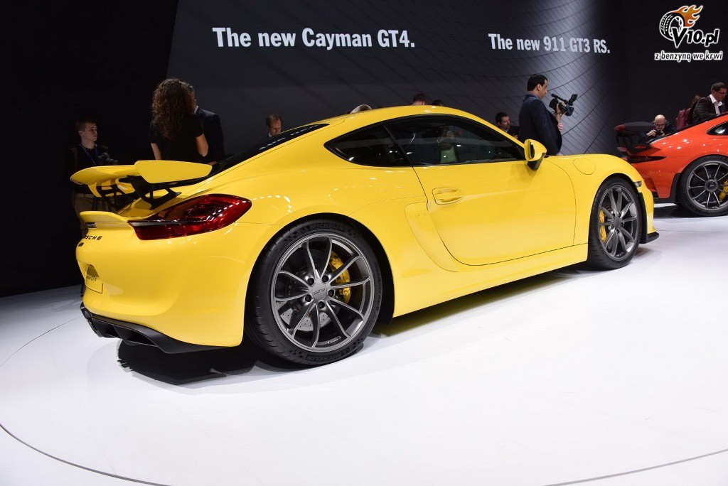 Porsche Cayman GT4