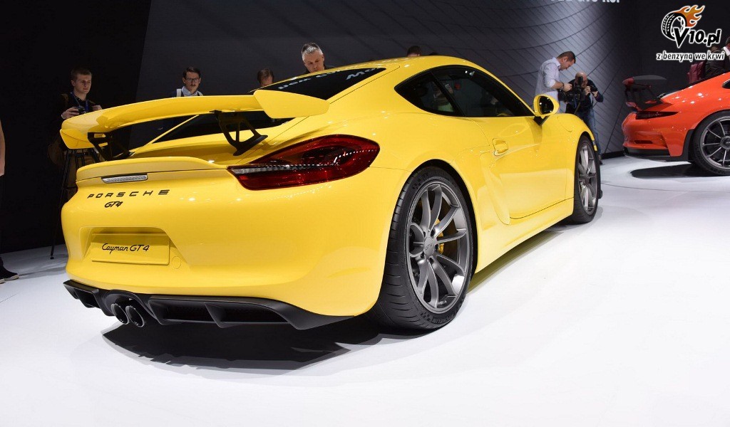 Porsche Cayman GT4