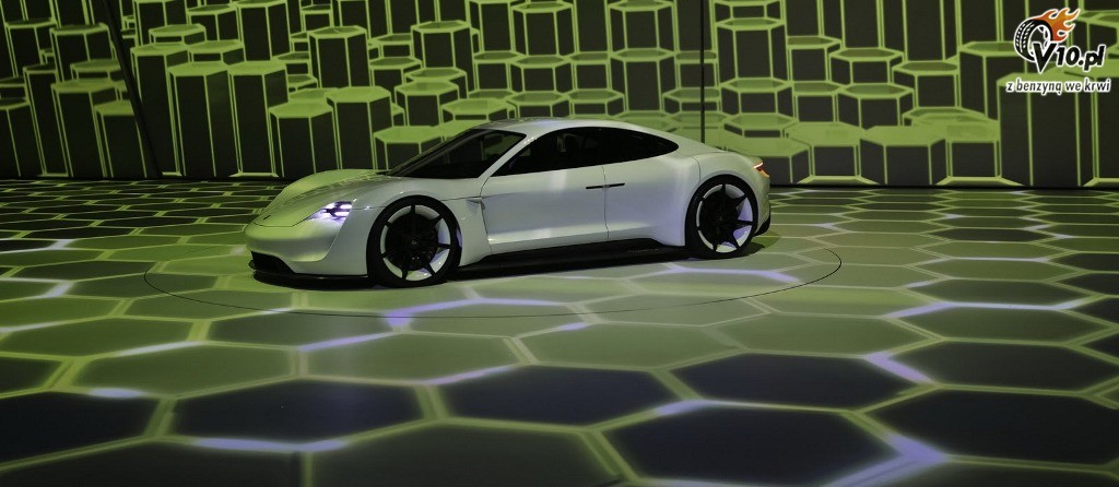 Porsche Mission E