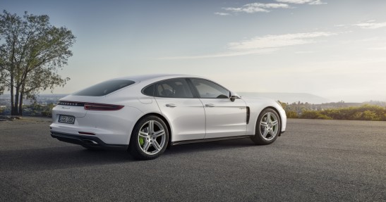 Porsche Panamera 4 E-Hybrid zadebiutuje w Paryżu