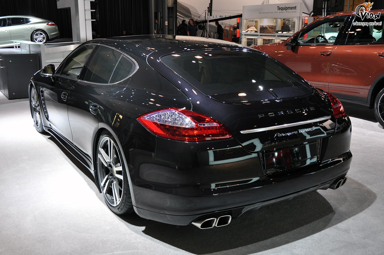 Nowy Jork 2011: Porsche Panamera Turbo S - najszybszy produkcyjny sedan