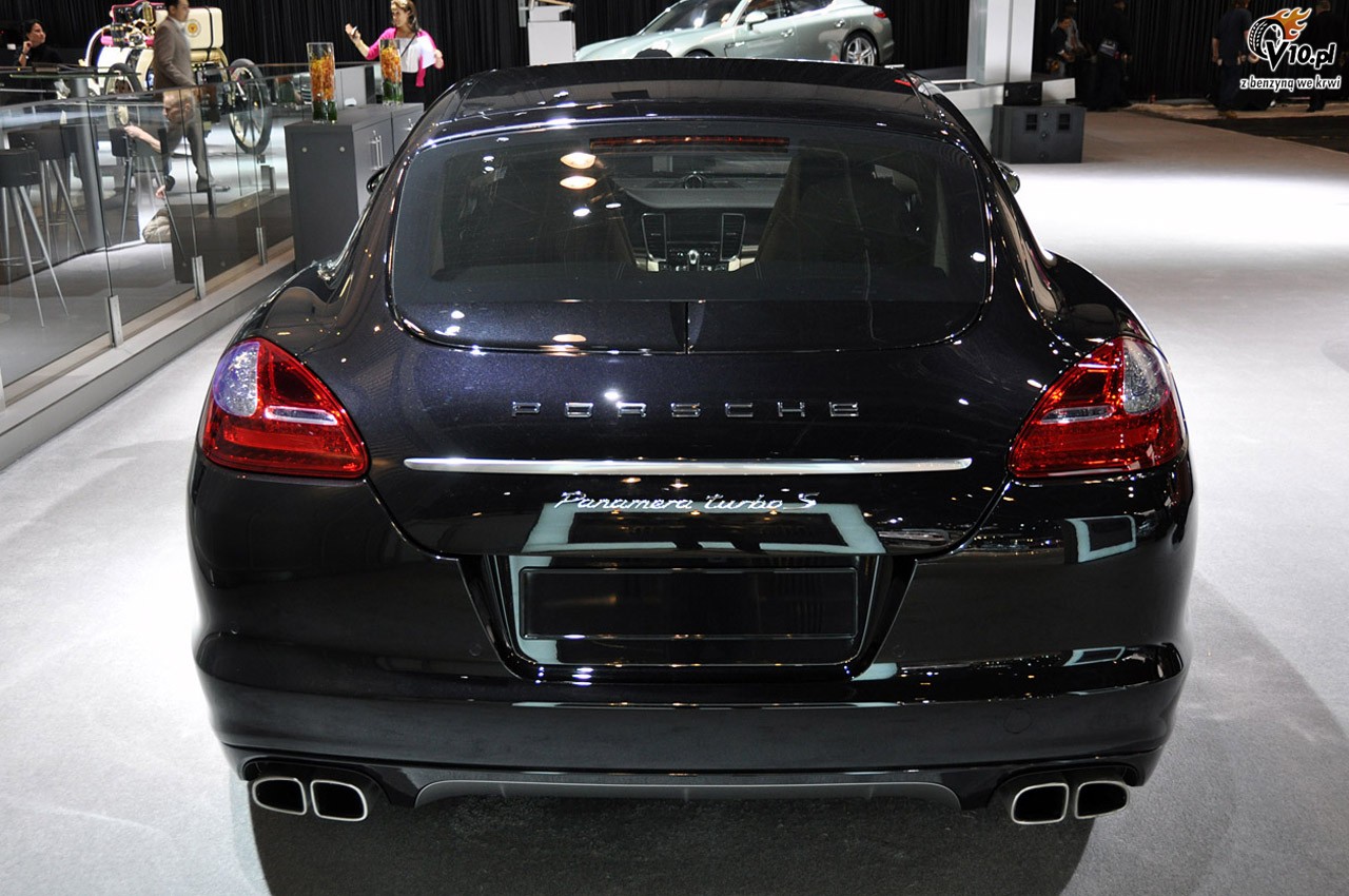 Nowy Jork 2011: Porsche Panamera Turbo S - najszybszy produkcyjny sedan