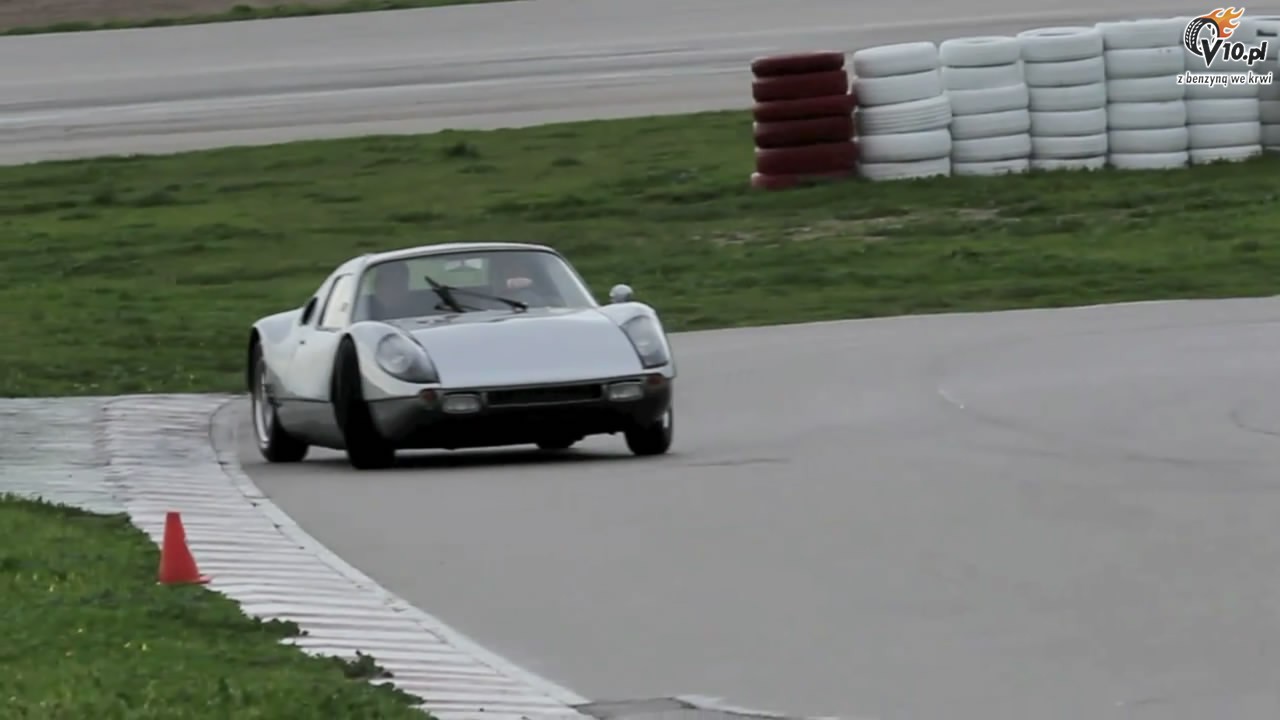 Wideo: Walter Rohrl poyczy historyczne Porsche 904 Carrera GTS