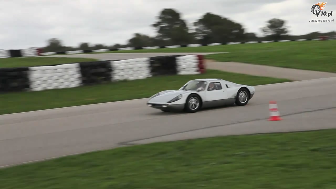 Wideo: Walter Rohrl poyczy historyczne Porsche 904 Carrera GTS