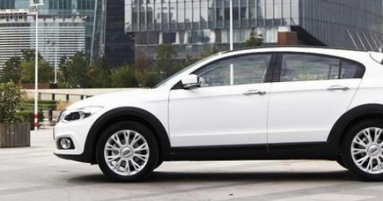 Qoros 3 City SUV