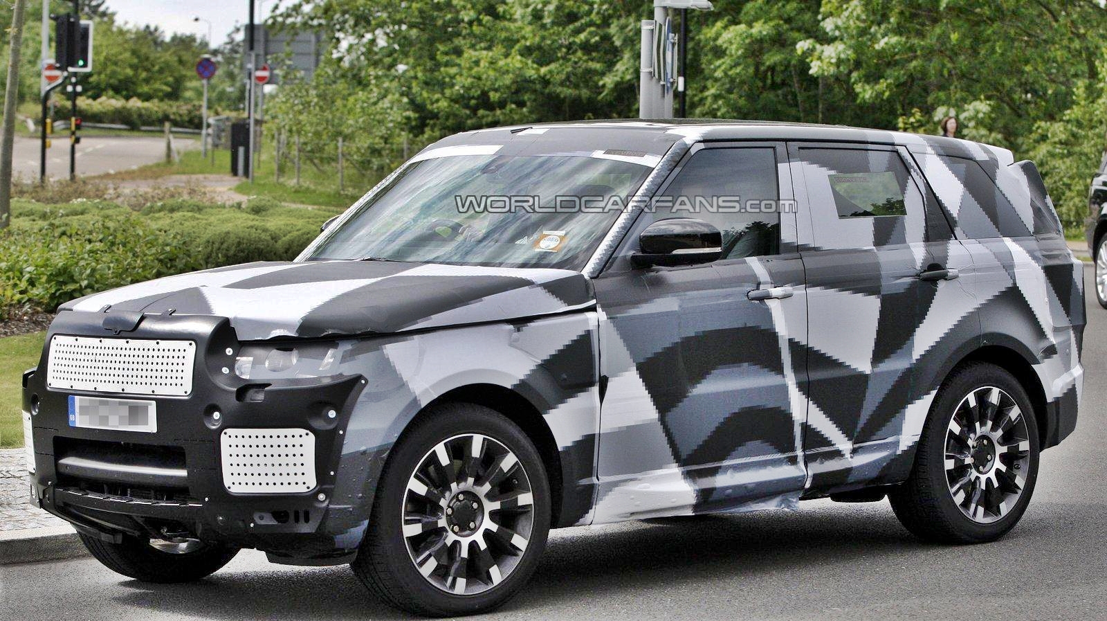 Zakamuflowany Range Rover Sport
