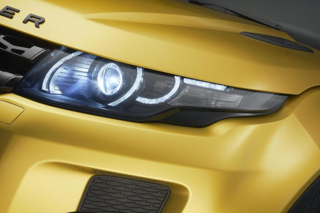 Range Rover Evoque Sicilian Yellow