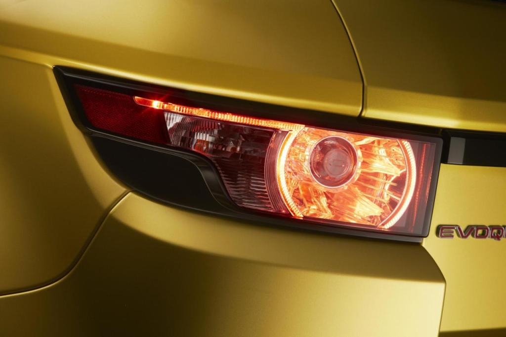 Range Rover Evoque Sicilian Yellow