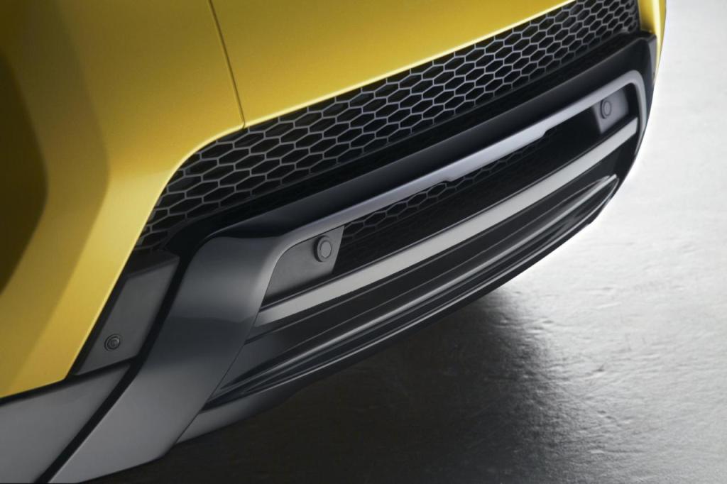 Range Rover Evoque Sicilian Yellow