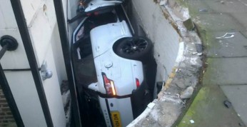 Nietypowy wypadek z udziałem nowego Range Rovera