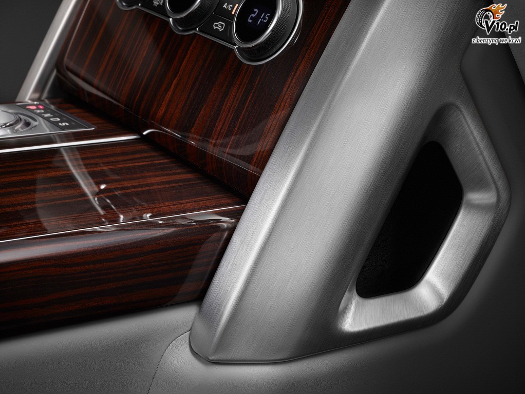 Range Rover SVAutobiography