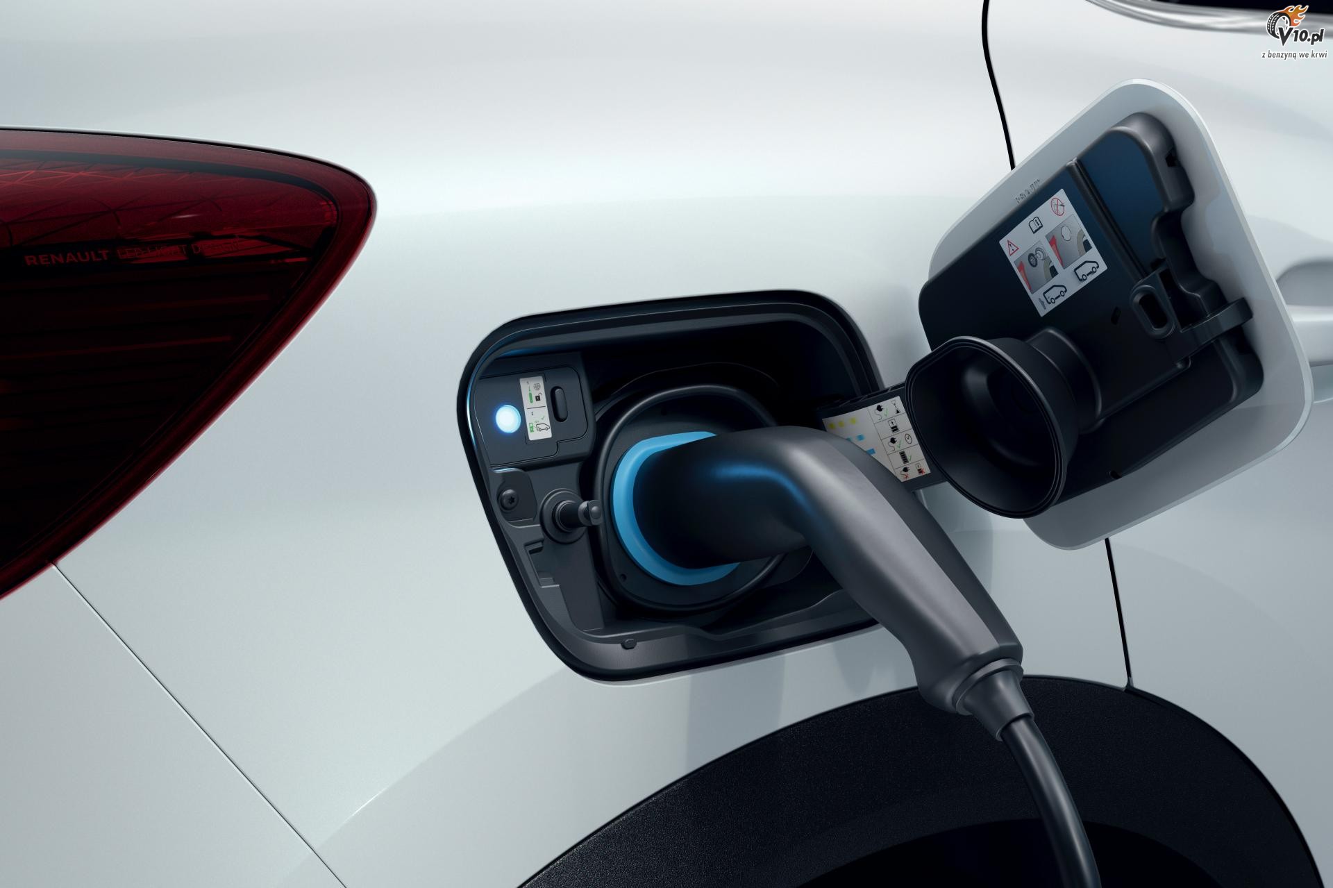 Captur E-Tech Plug-in oraz Clio E-Tech