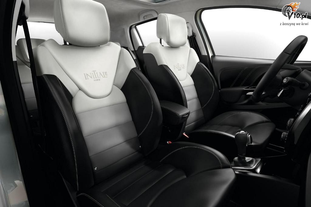 Renault Clio Initiale Paris