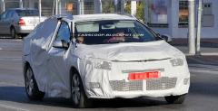Renault Megane Kombi 2013 - zdjcia szpiegowskie