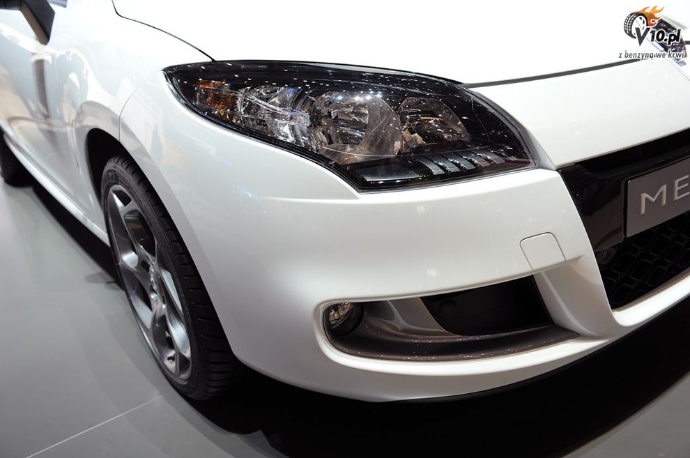 Nowe Renault Megane Coupe-Cabrio - Geneva Motor Show 2010