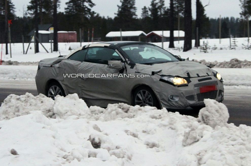 Nowe Renault Megane CC - zdjcie szpiegowskie