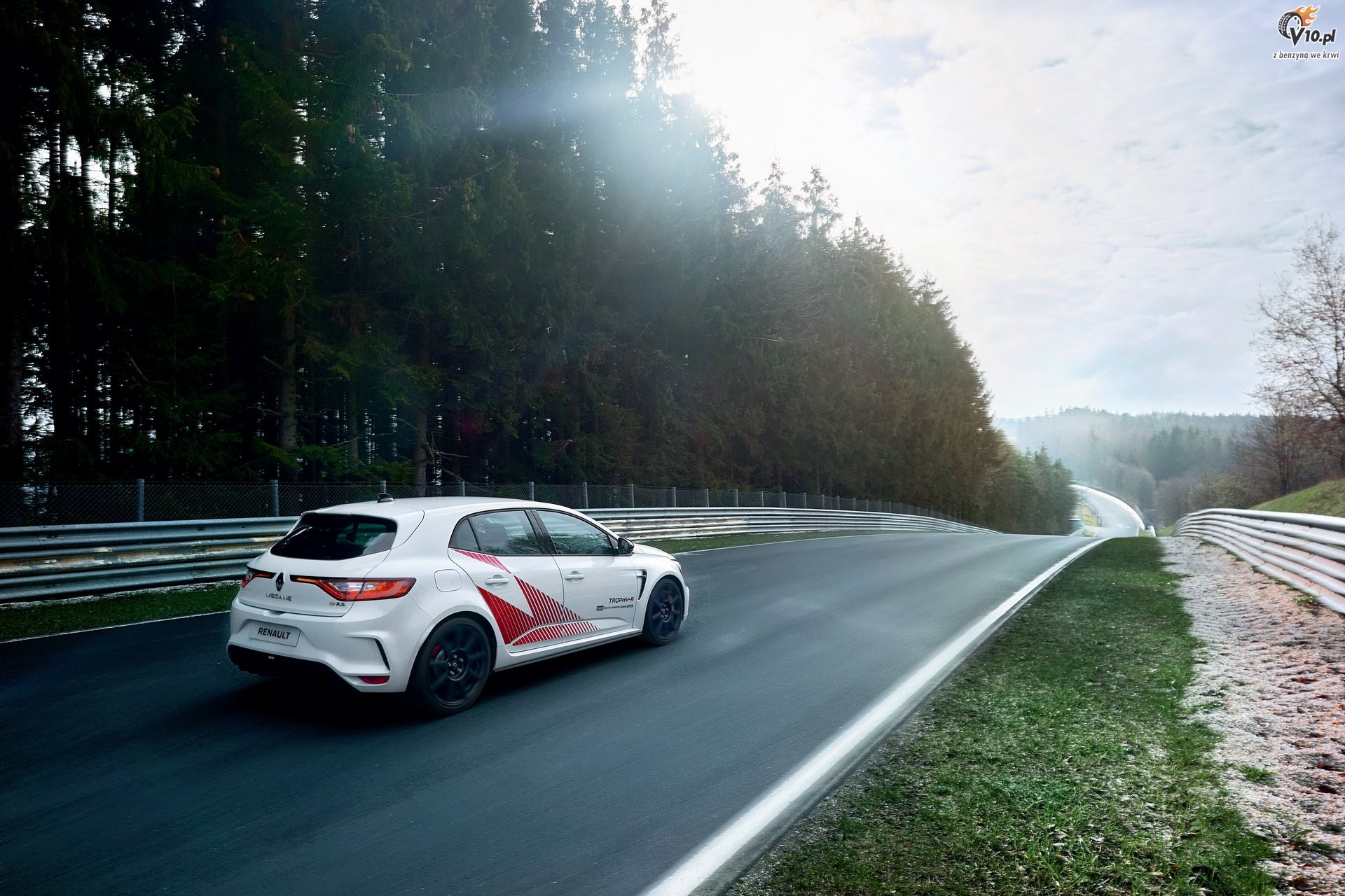 Renault Megane RS Trophy-R