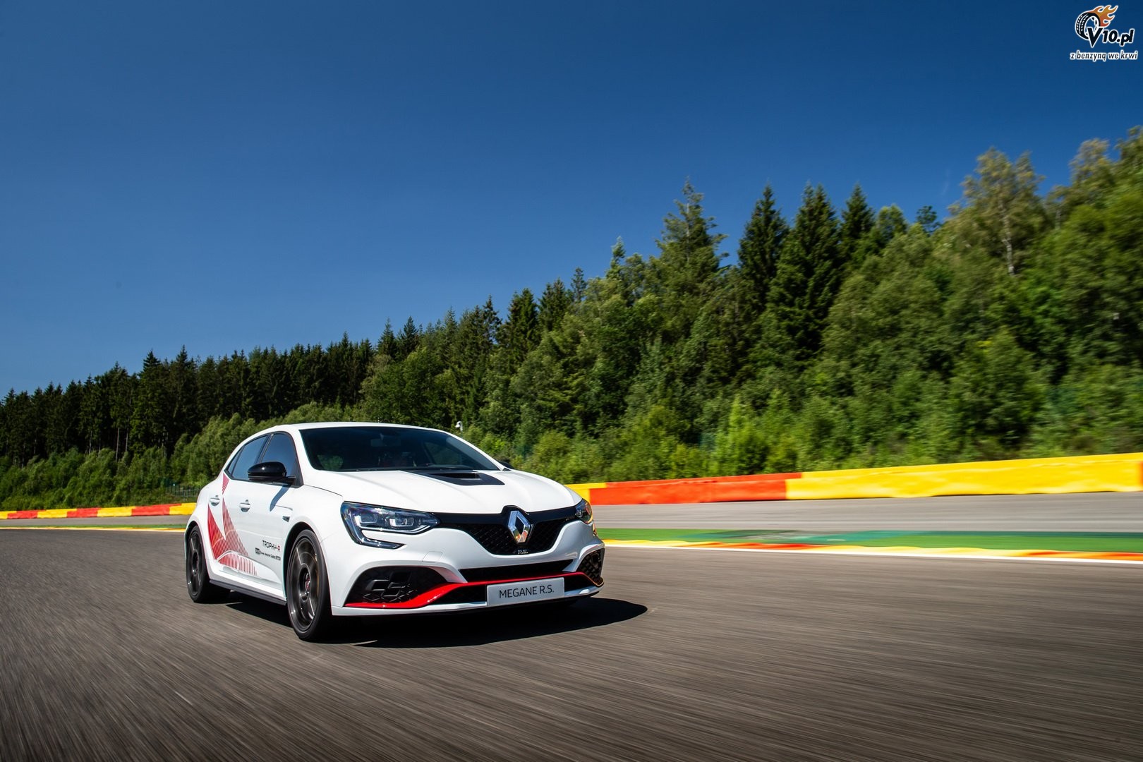 Renault Megane RS Trophy R