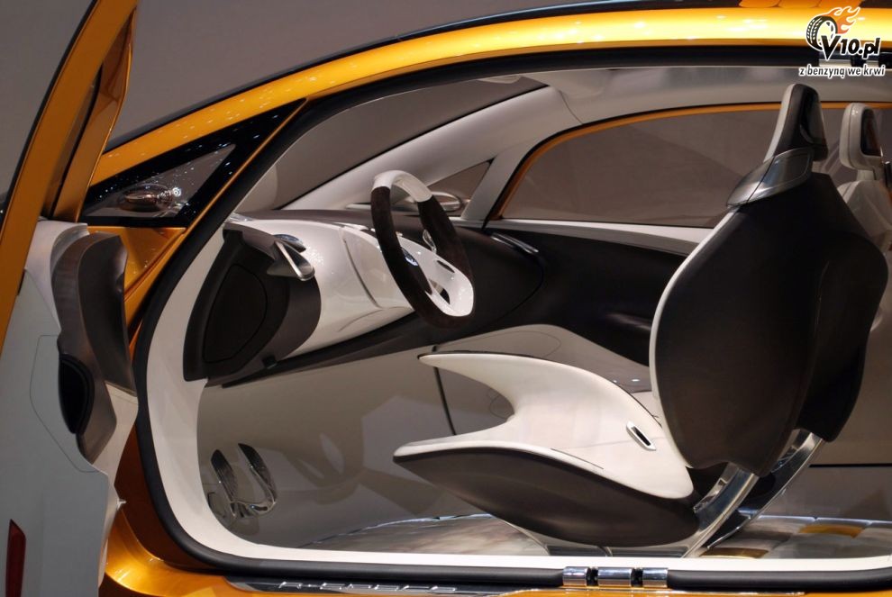 Renault R-Space Concept na targach w Genewie