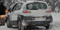 Renault Scenic Crossover - zdjcia szpiegowskie