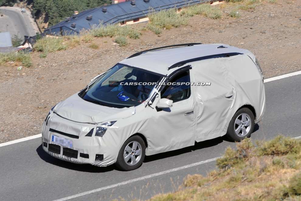 Nowy Renault Scenic - zdjcia szpiegowskie