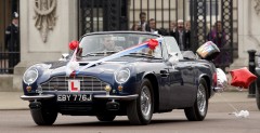 Ksi William i Kate Middleton odjechali Astonem Martinem DB6