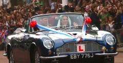 Ksi William i Kate Middleton odjechali Astonem Martinem DB6