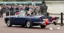 Ksi William i Kate Middleton odjechali Astonem Martinem DB6