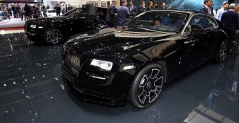 Rolls Royce kusi młodszych klientów serią Black Badge