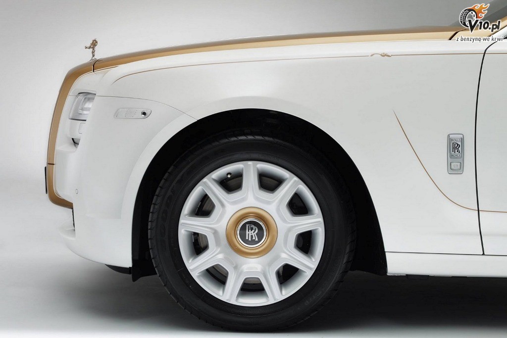 Rolls Royce Ghost Chengdu Golden Sun Bird
