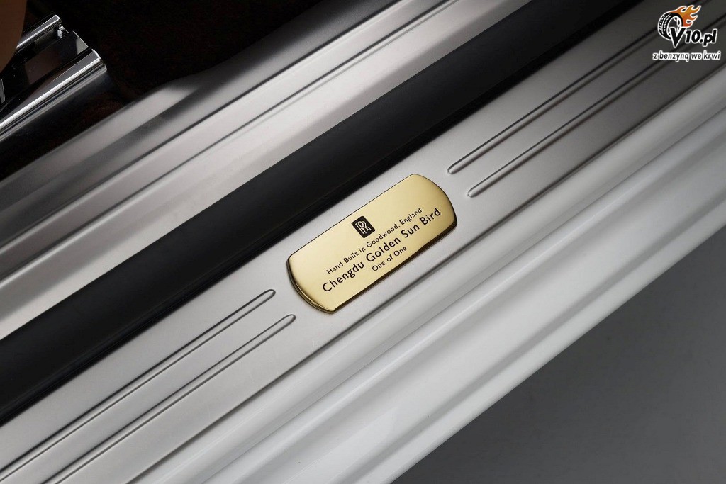 Rolls Royce Ghost Chengdu Golden Sun Bird
