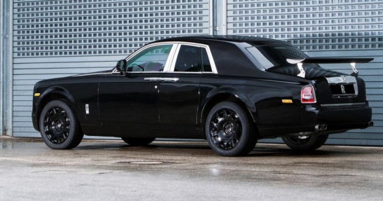 Rolls Royce Cullinan - muł testowy