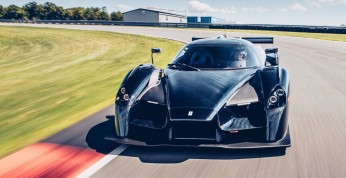 SCG 003CS - torowe superauto z homologacją drogową błyszy w...