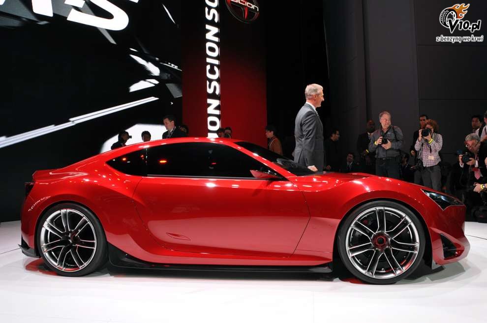 Scion FR-S na targach w Nowym Jorku 2011