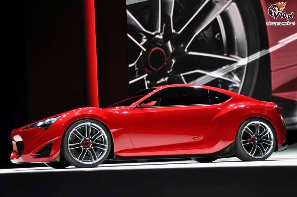 Scion FR-S na targach w Nowym Jorku 2011
