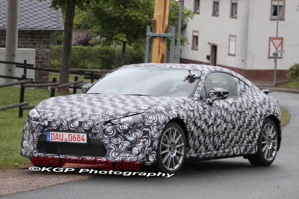 Scion FR-S na zdjciach szpiegowskich