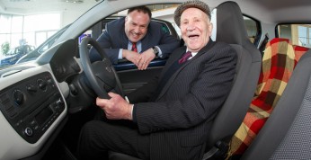 94-letni Irlandczyk kupił nowego Seata Mii