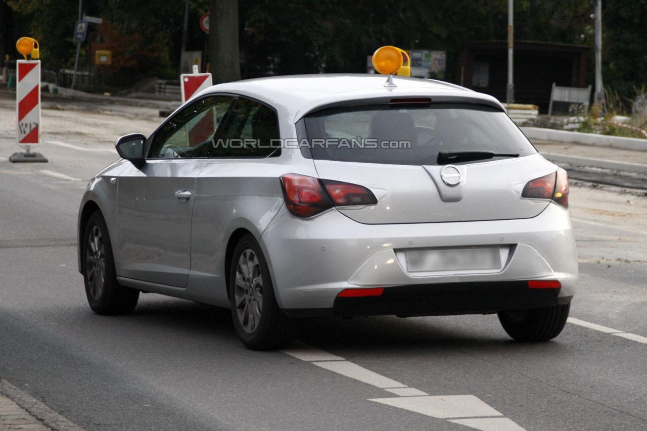 Seat Leon 3D - zdjcia szpiegowskie