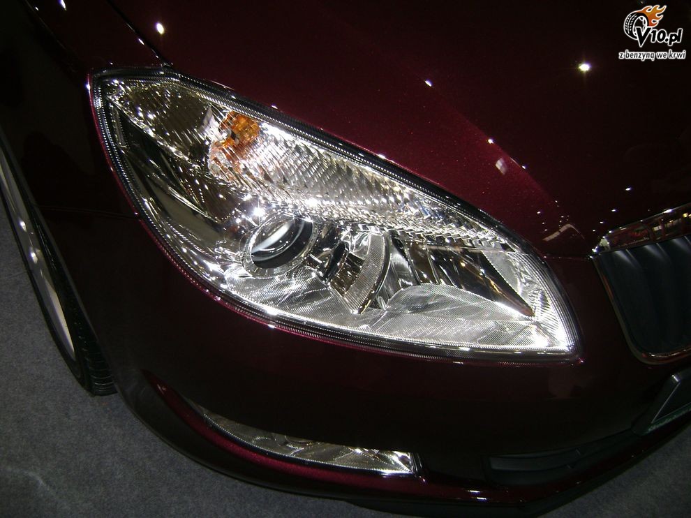 Nowa Skoda Fabia 2010 po face liftingu - Motor Show 2010