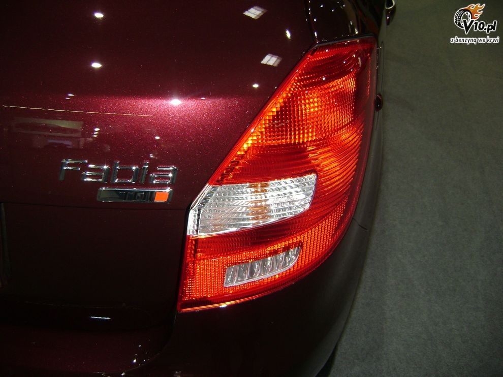 Nowa Skoda Fabia 2010 po face liftingu - Motor Show 2010
