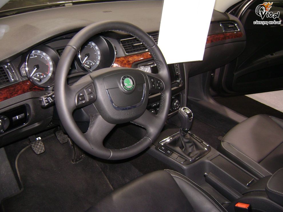 Skoda Superb Combi - Motor Show 2010