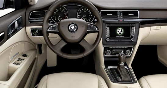 Nowa Skoda Superb
