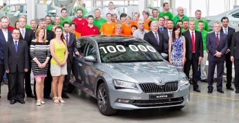 Skoda świętuje produkcję 100 000 egzemplarzy nowego Superba