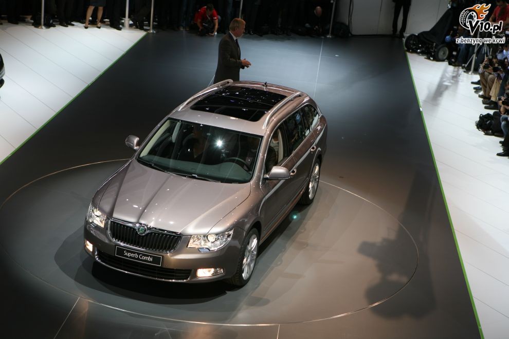 Nowa Skoda Superb Combi - Frankfurt Motor Show 2009