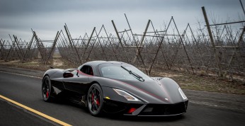 SSC Tuatara - produkcyjny egzemplarz wyjechał z cienia
