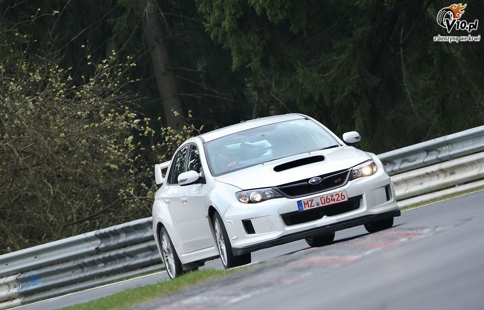 Subaru Impreza WRX STI 2011 na Nurburgringu