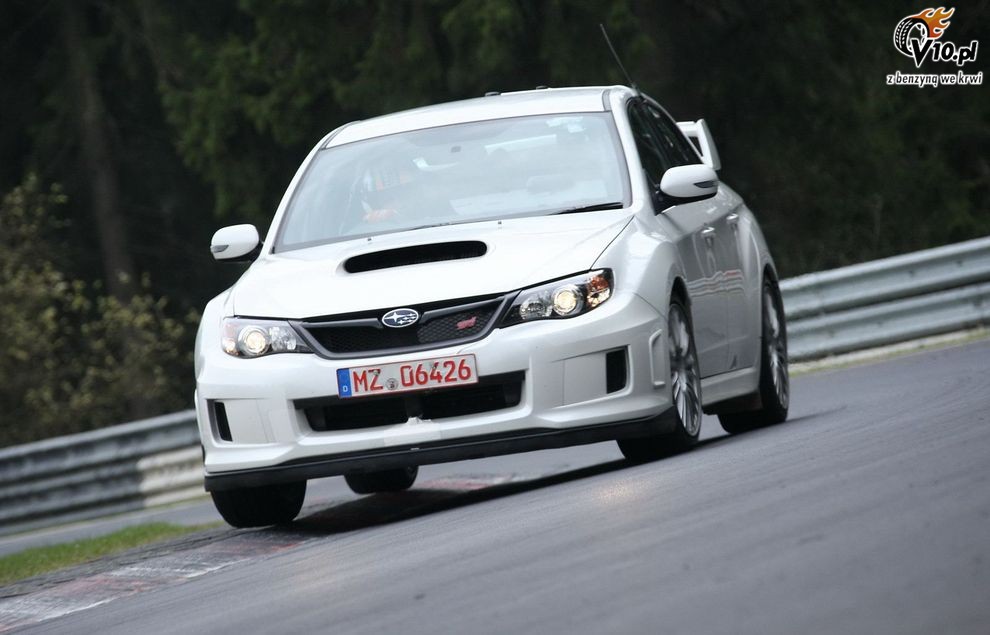 Subaru Impreza WRX STI 2011 na Nurburgringu